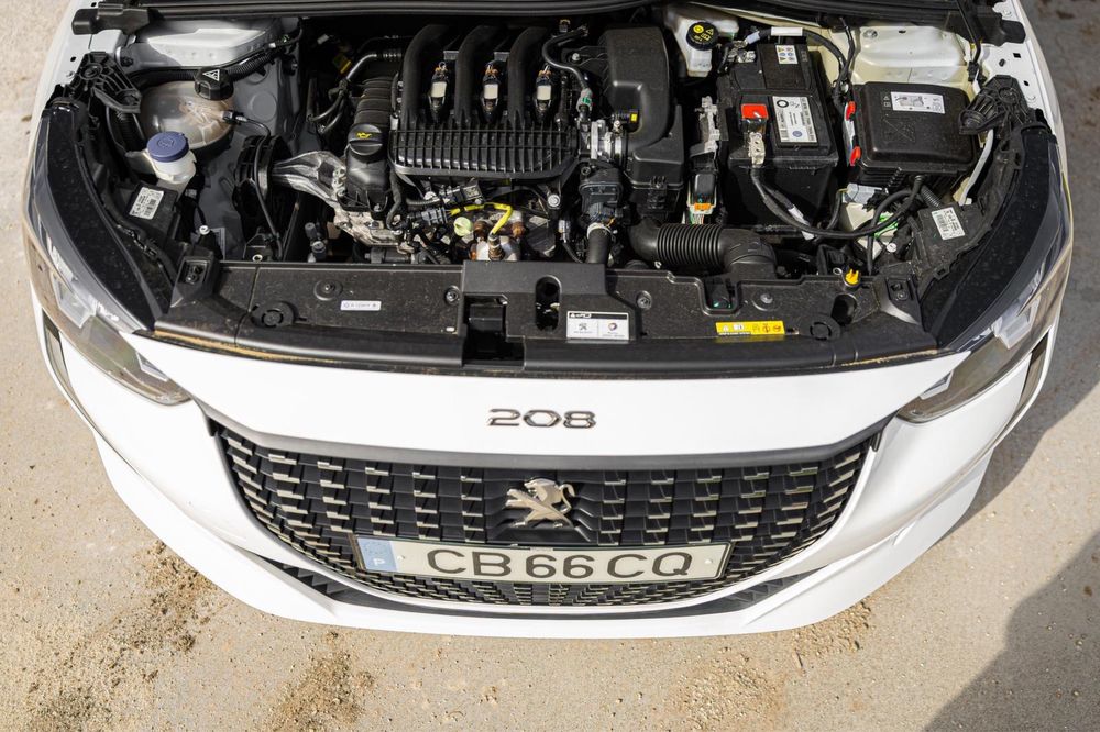 Peugeot 208 imaculado super economico