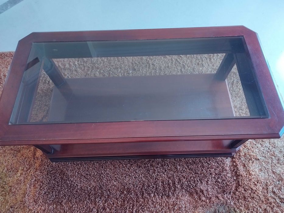 Mesa de centro em mogno maciço