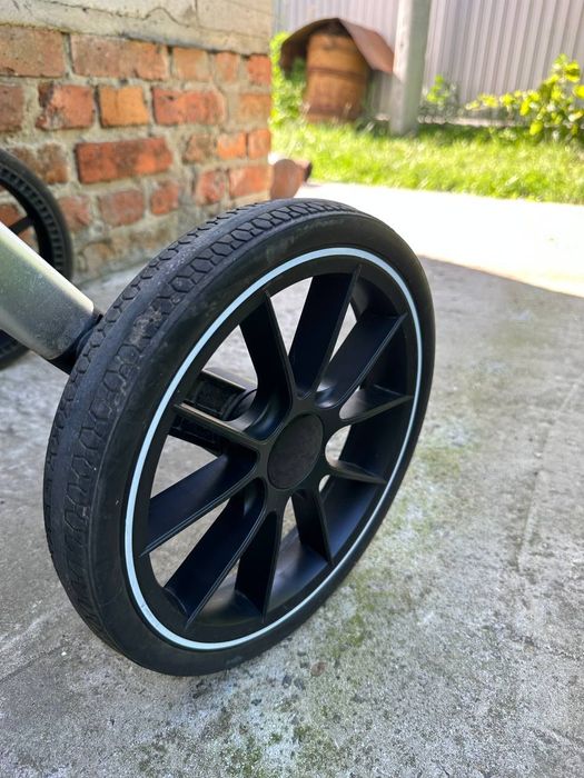 Коляска Carello в чудовому стані