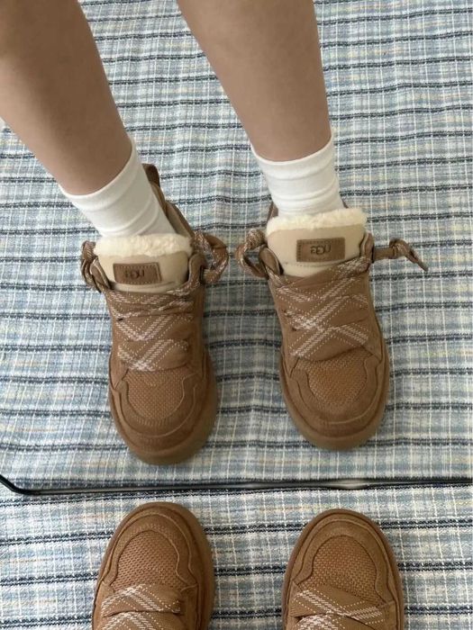 UGG Lowmel Chestnut r.36