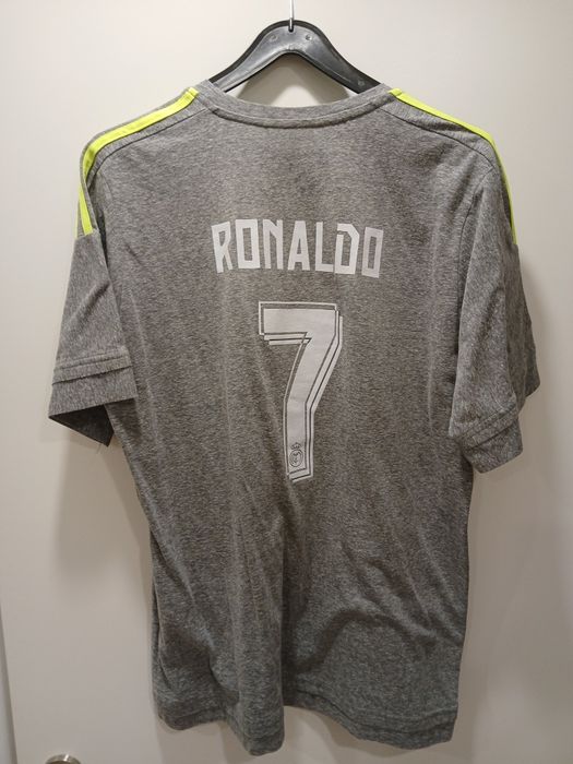 Vendo camisola XL do Real Madrid com o nome e número do Ronaldo