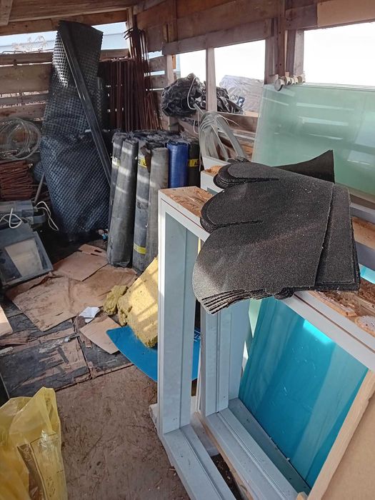 Pobudowlana wyprzedaż Bardzo Tanio: Drzwi , Papa, Szkło hartowane, itd