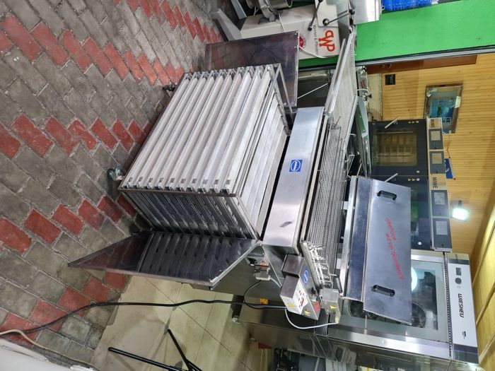 Фритюрница жаровня Jufeba Автомат для берлинеров с растойкой