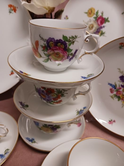 12 osob Furstenberg serwis kawowo-sniadaniowy kwiaty