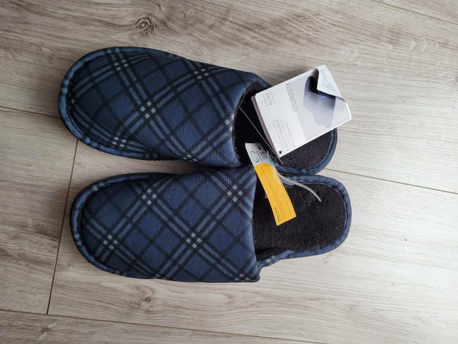 Kapcie męskie r.42-43