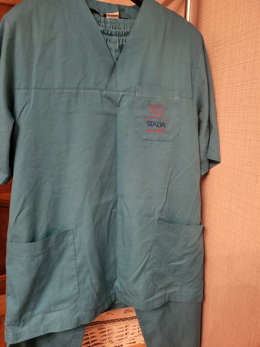 Хірургічні костюми б/в в гарному стані