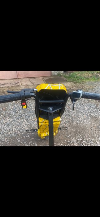 Дрифт карт жовтий павук