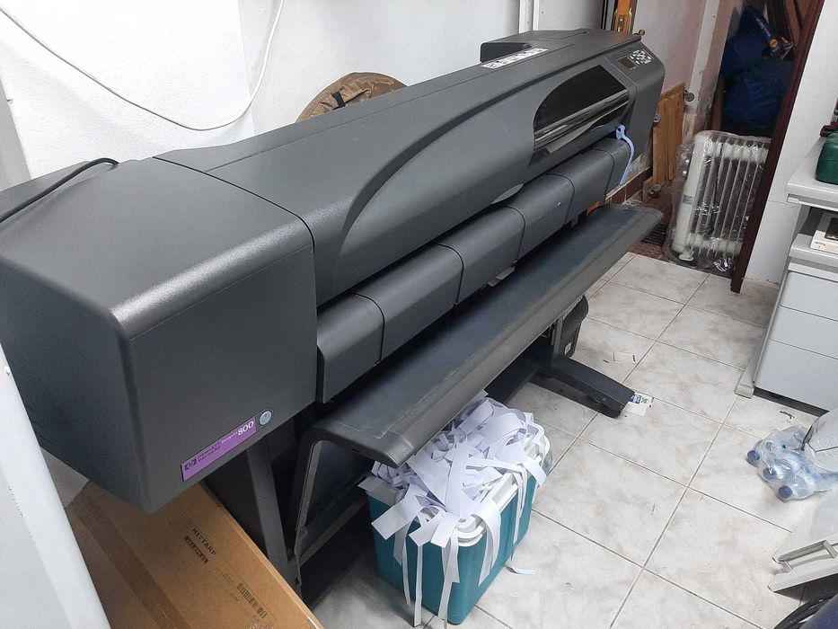 Quero vender PLOTER HP e Guilhotina  (profissional)