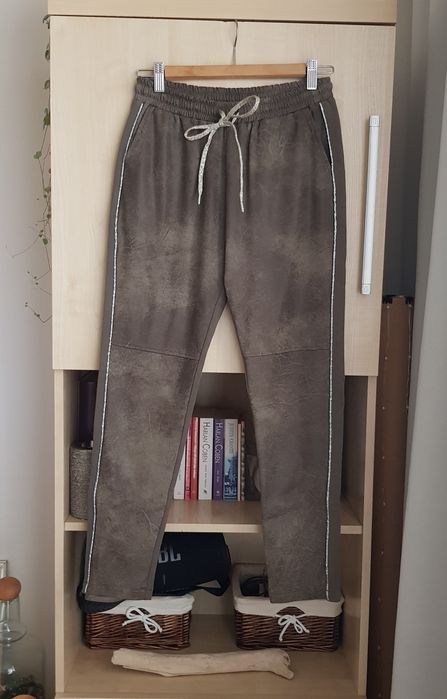 Spodnie dresowe damskie