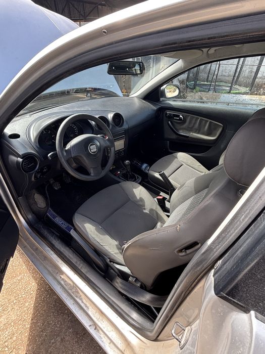 Seat 6l comercial