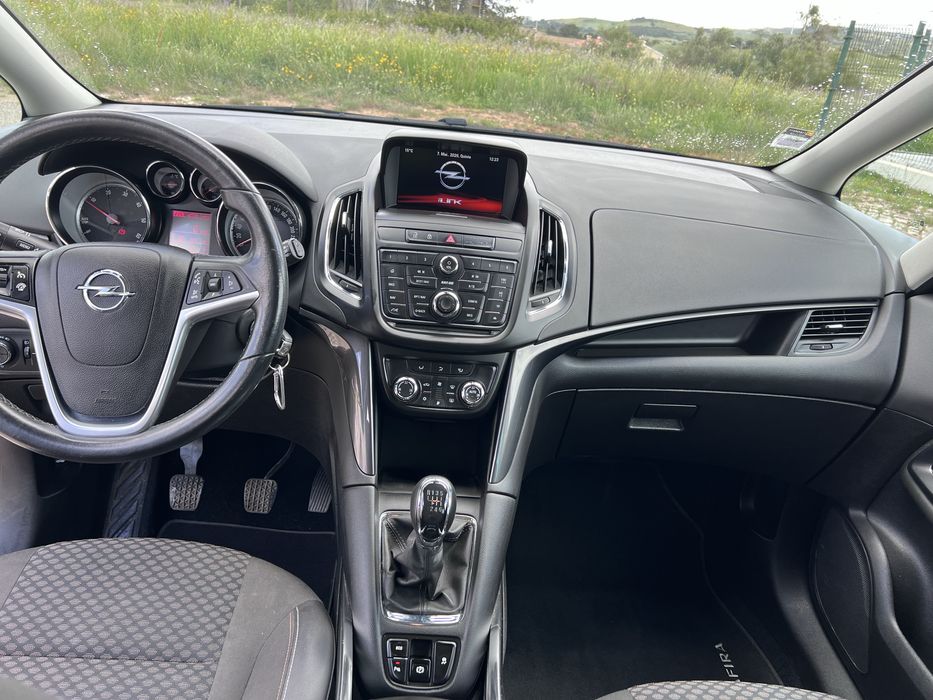 Opel zafira tourer