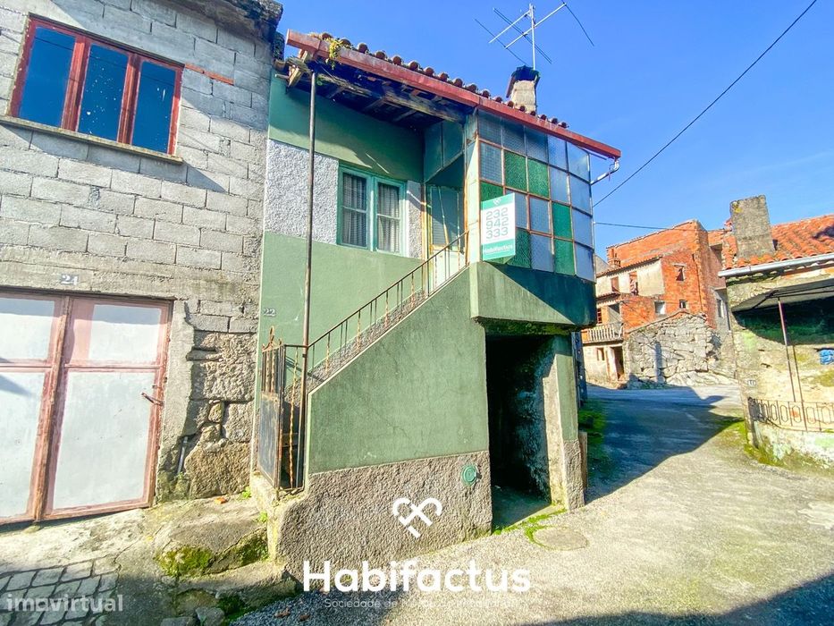 MoradiaT2 para remodelar em Nelas