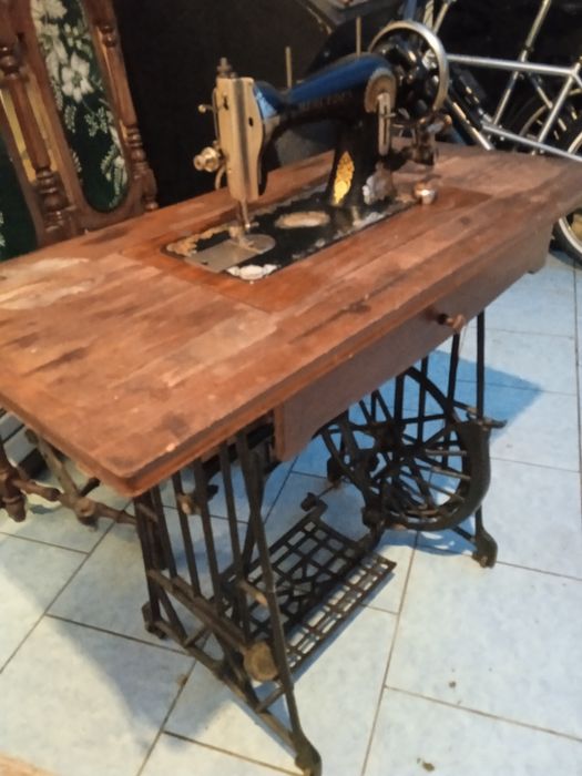 maszyna do szycia mercedes antyk