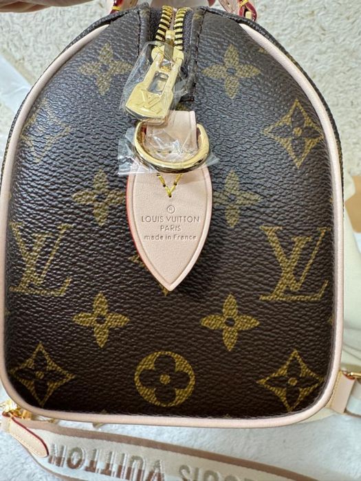 Louis Vuitton Speedy Bandoulière 20