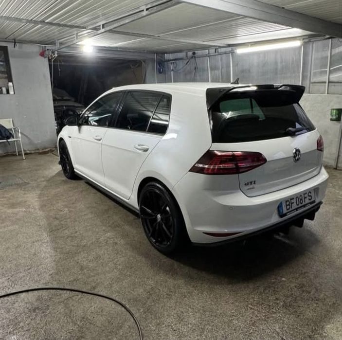 Golf gti impecável