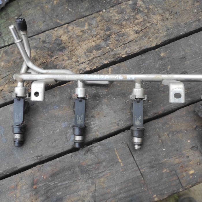 Listwa Wtryskowa Wtryski Meriva A 1,6 8 V Z16SE Komplet 253,17,316