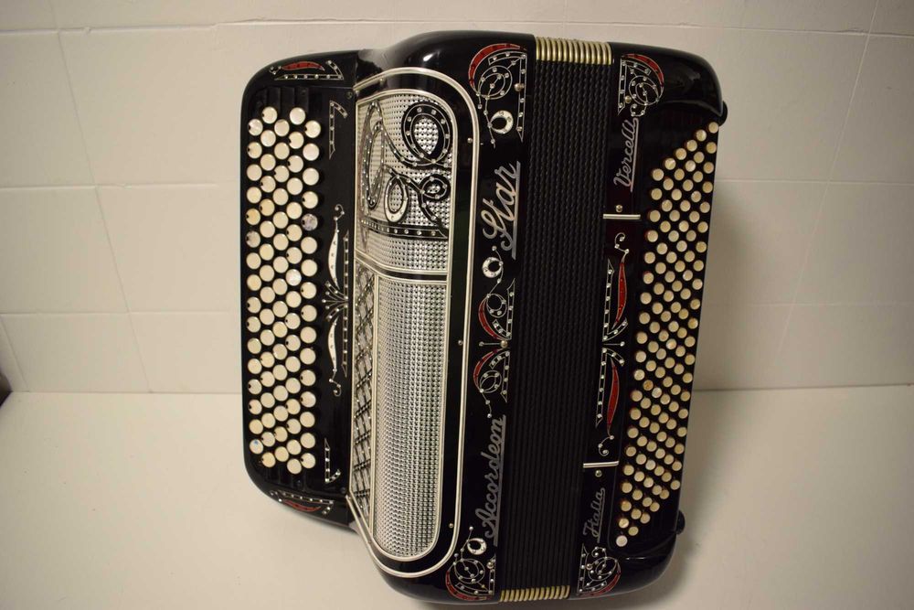Accordeon Star Itallia Vercelli 3 Voz. N 152