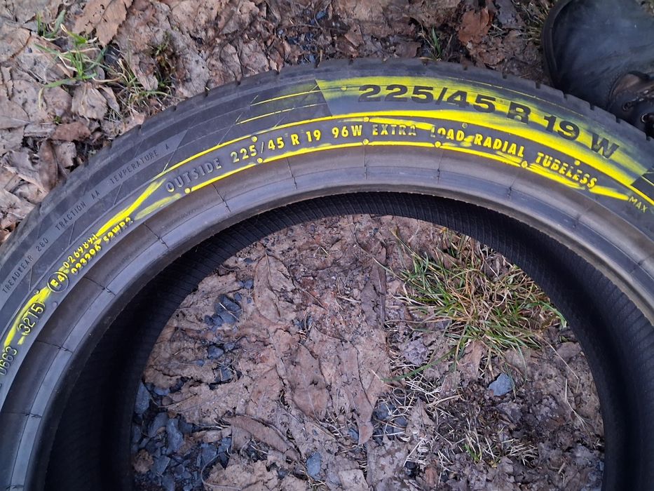 Cena za 4 sztuki wysyłka 225/45r19 continental