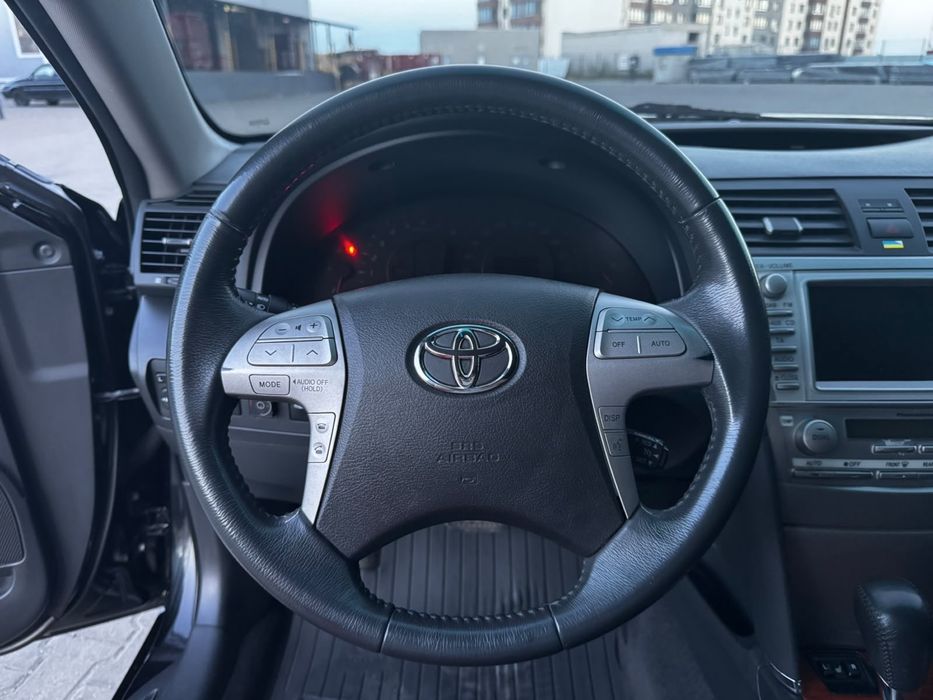 Toyota camry 45 европеец