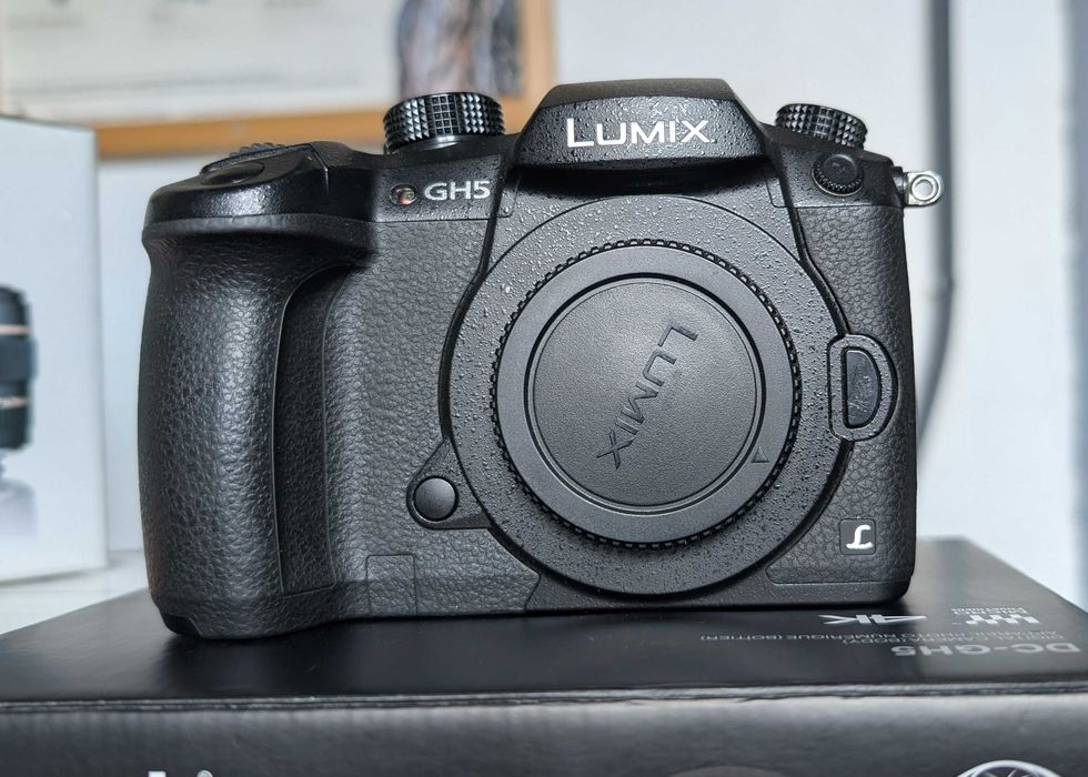 obyさま専用 Lumix GH4 美品 LUMIX GH4」が“ハイエンド”ミラーレス一眼な理由 | GQ JAPAN
