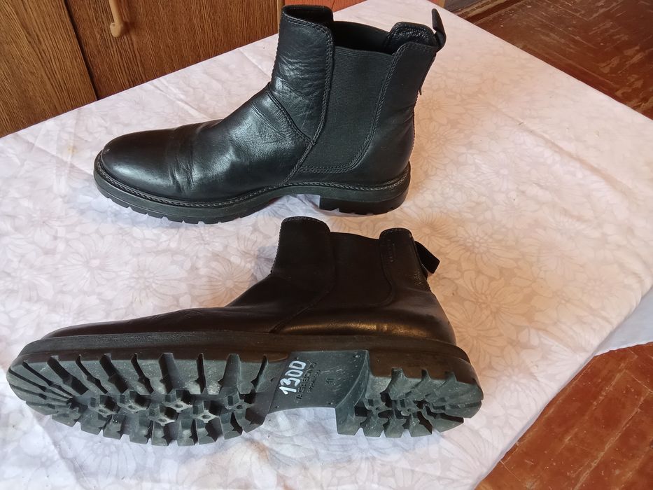 Зимние полусапожки не дорого.