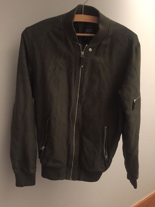 Blusão para homem em verde. Tamanho S.