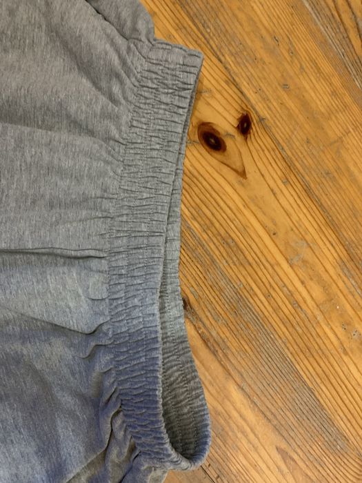 жіночі шорти розмір m,гарно сядуть на s