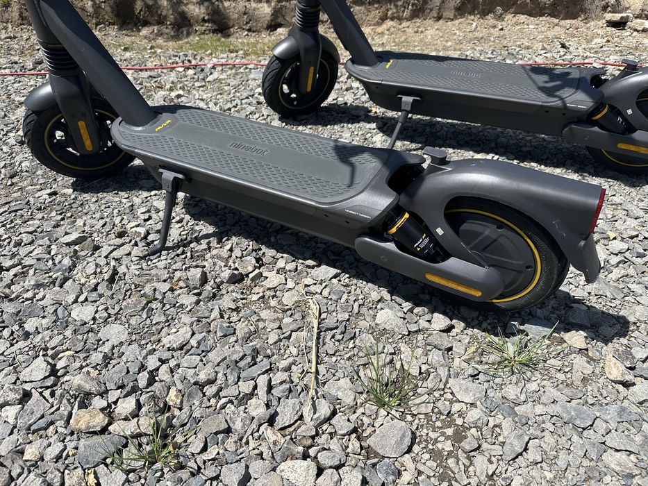 Hulajnoga elektryczna SEGWAY Ninebot KickScooter Max G2 D 70km 450W 10"
