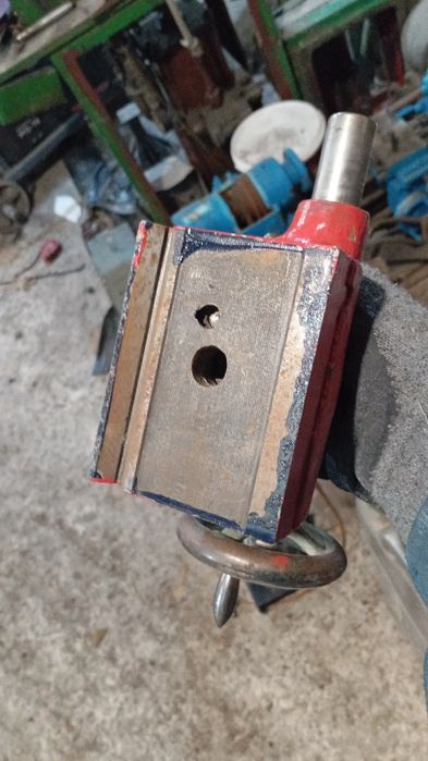 Задня бабка тв3 токарний станок школьний