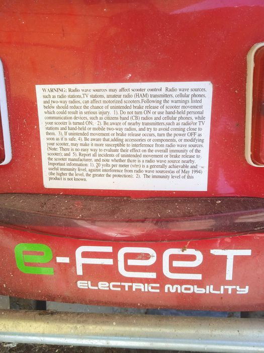 Scooter elétrico semi-novo para despachar