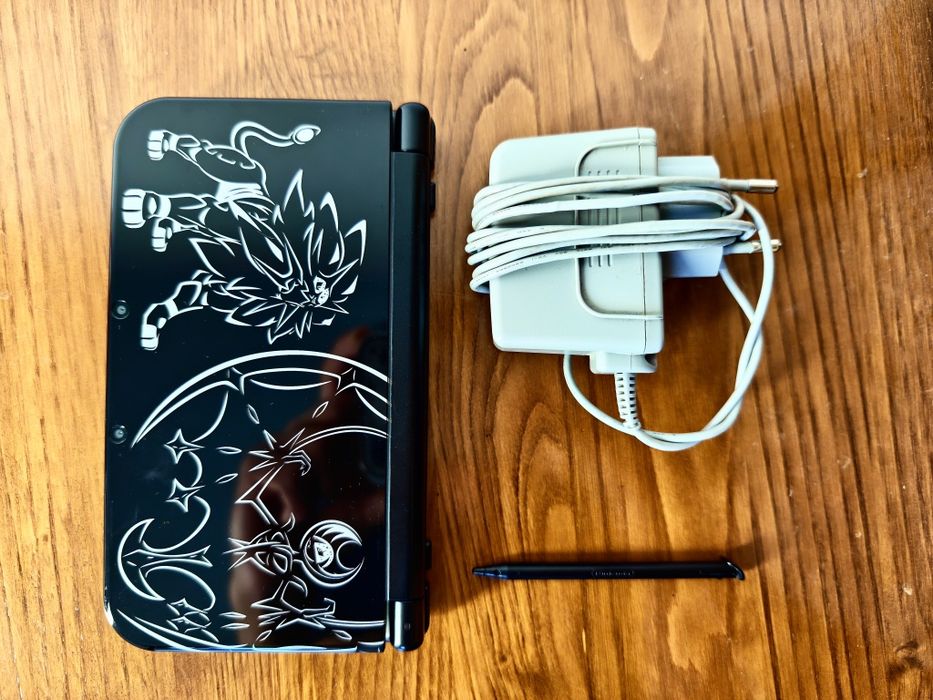 New 3DS XL - Edição Sun/Moon (IPS)