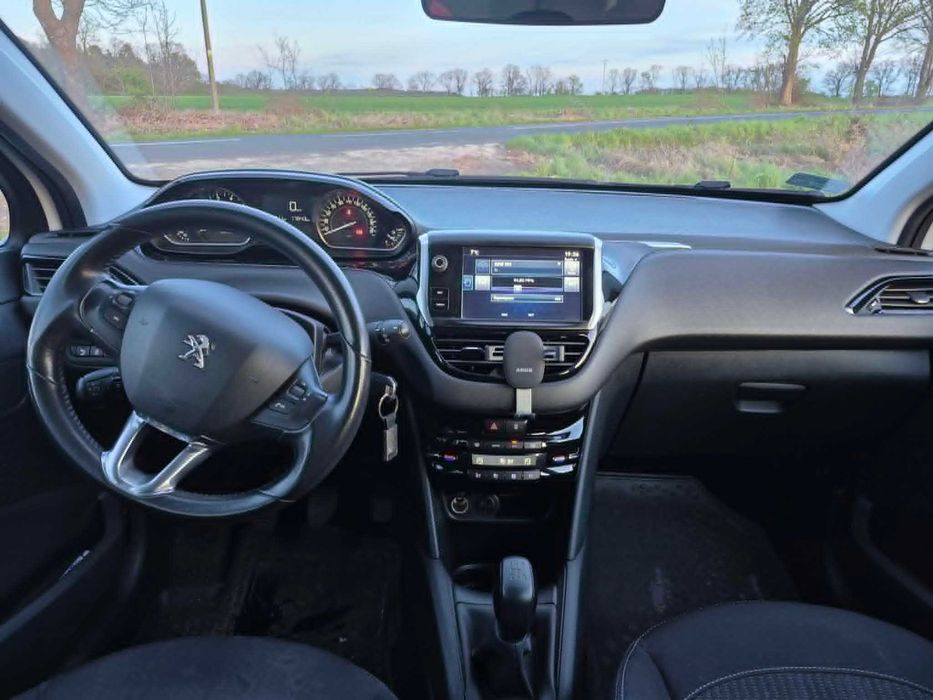 Peugeot 208 1.2 Benzyna