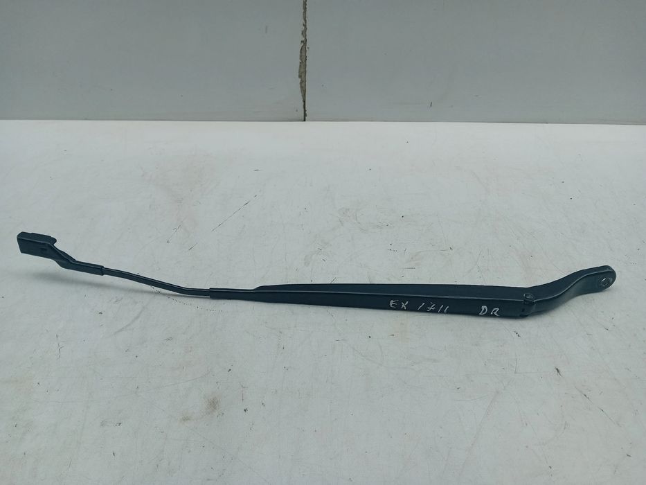 Haste / braço de escova limpa vidros frente direita CITROËN C4 III
