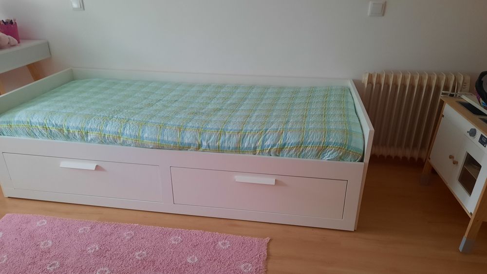Cama extensivel Branca
