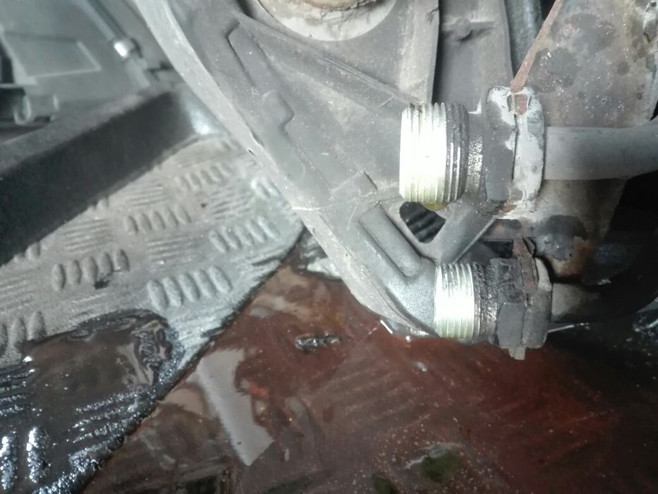 Pas przedni kompletny Audi a6 c5 2.4v6