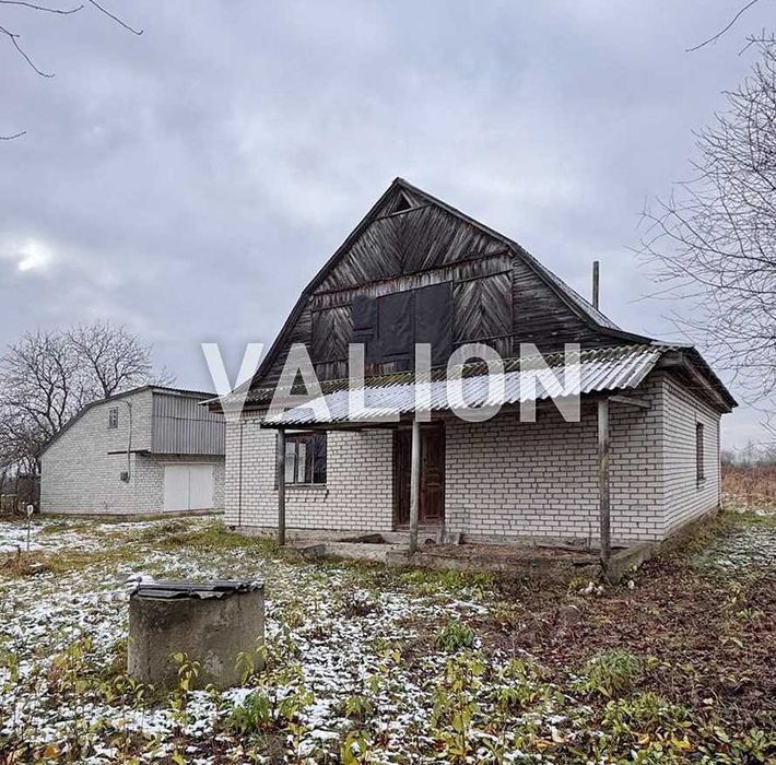 Продаж будинку с. Ставище, Житомирська обл., продаж землі.