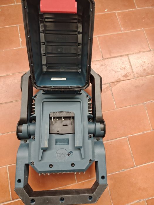 Projector led Bosch profissional  2200 c