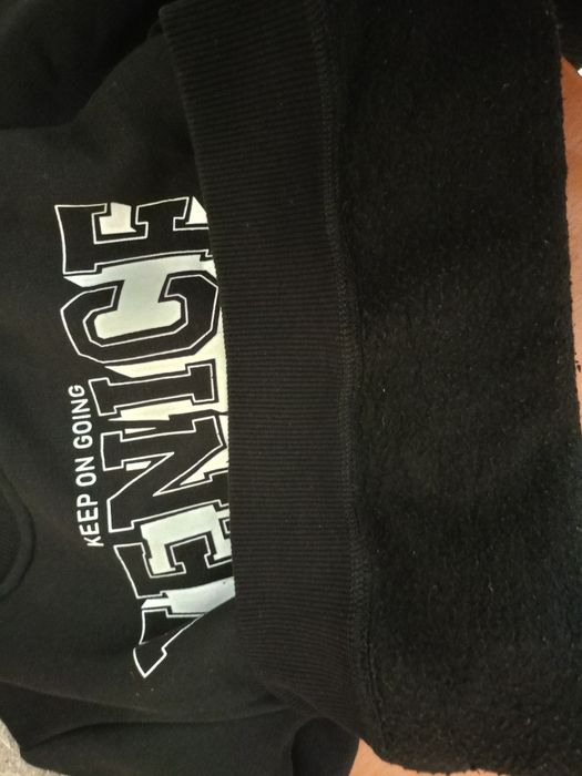 Світшот на флісі 134. Стан ідеальний.