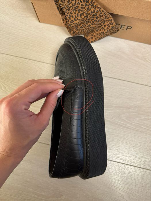 Шкіряні лофери 39