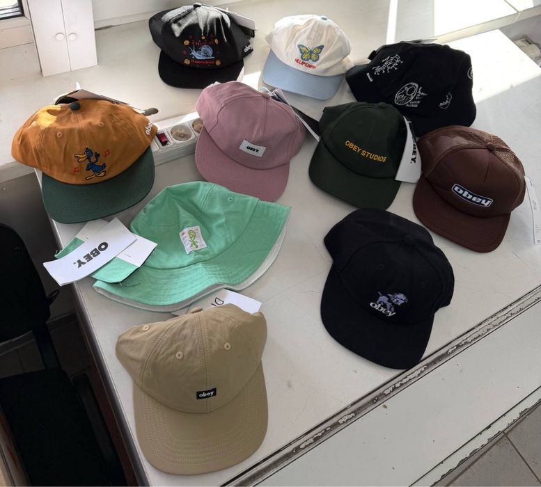 Олимпийки адидас куртка адик поставка вещей adidas мастерка лампасы найк джордан бомбер nike jordan tn sb air acg поставка одягу лампасы спорт анорак