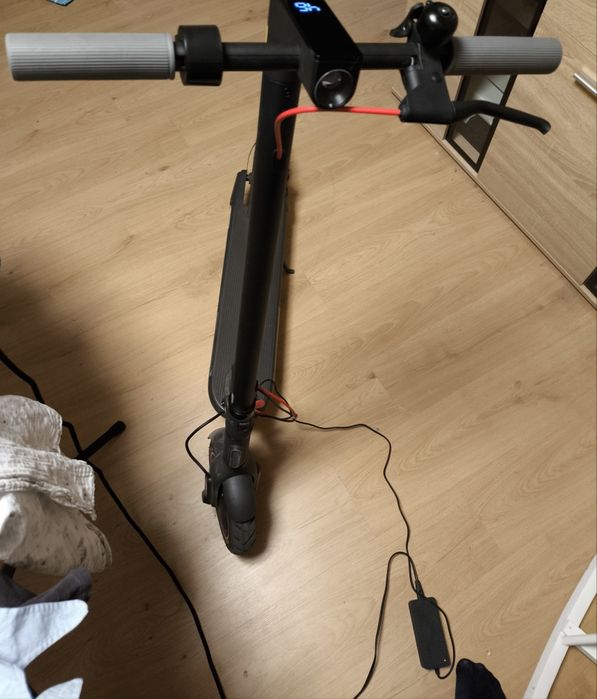 zmienie xiaomi 4 PRO (Mi electric scooter 4 pro)