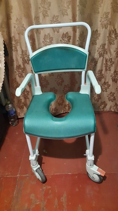 Кресло-туалет для пожилых и инвалидов