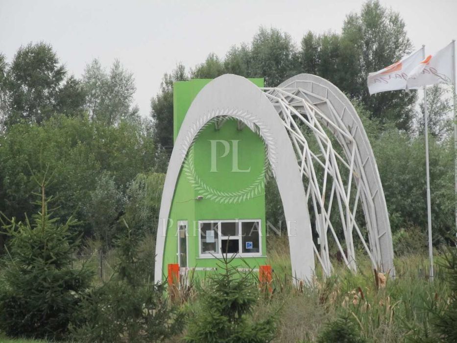 Продам участок 10 (можно 40) соток на Новообуховской трассе