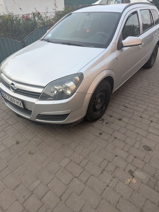 Opel Astra H 1,6 бензин