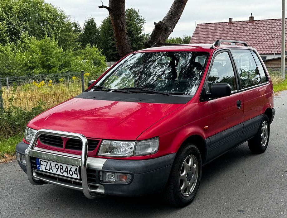 Mitsubishi Space Runner