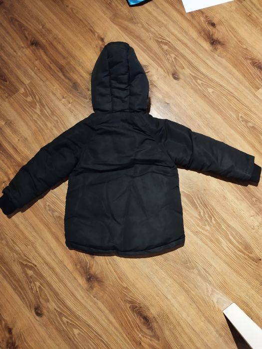 Kurtka zimowa Reserved rozm 110 z małą dziurką