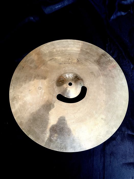 ! Uszkodzony / wycięty talerz perkusyjny Sabian Aax Medium Crash 17”