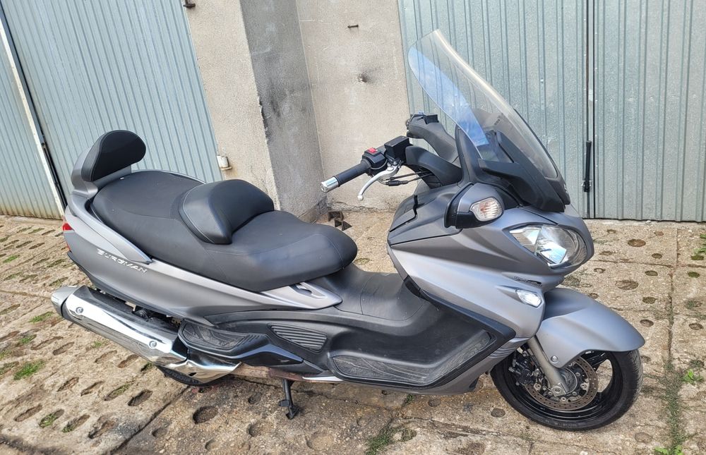 Suzuki burgman 2015 Exekutive 650
