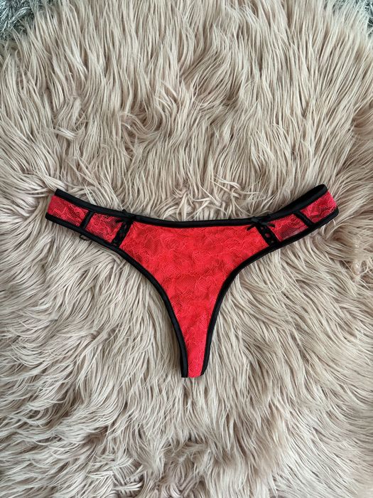 Nowe majtki damskie stringi