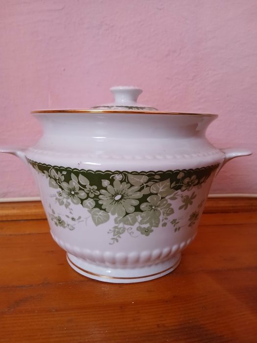 Супниця фарфорова